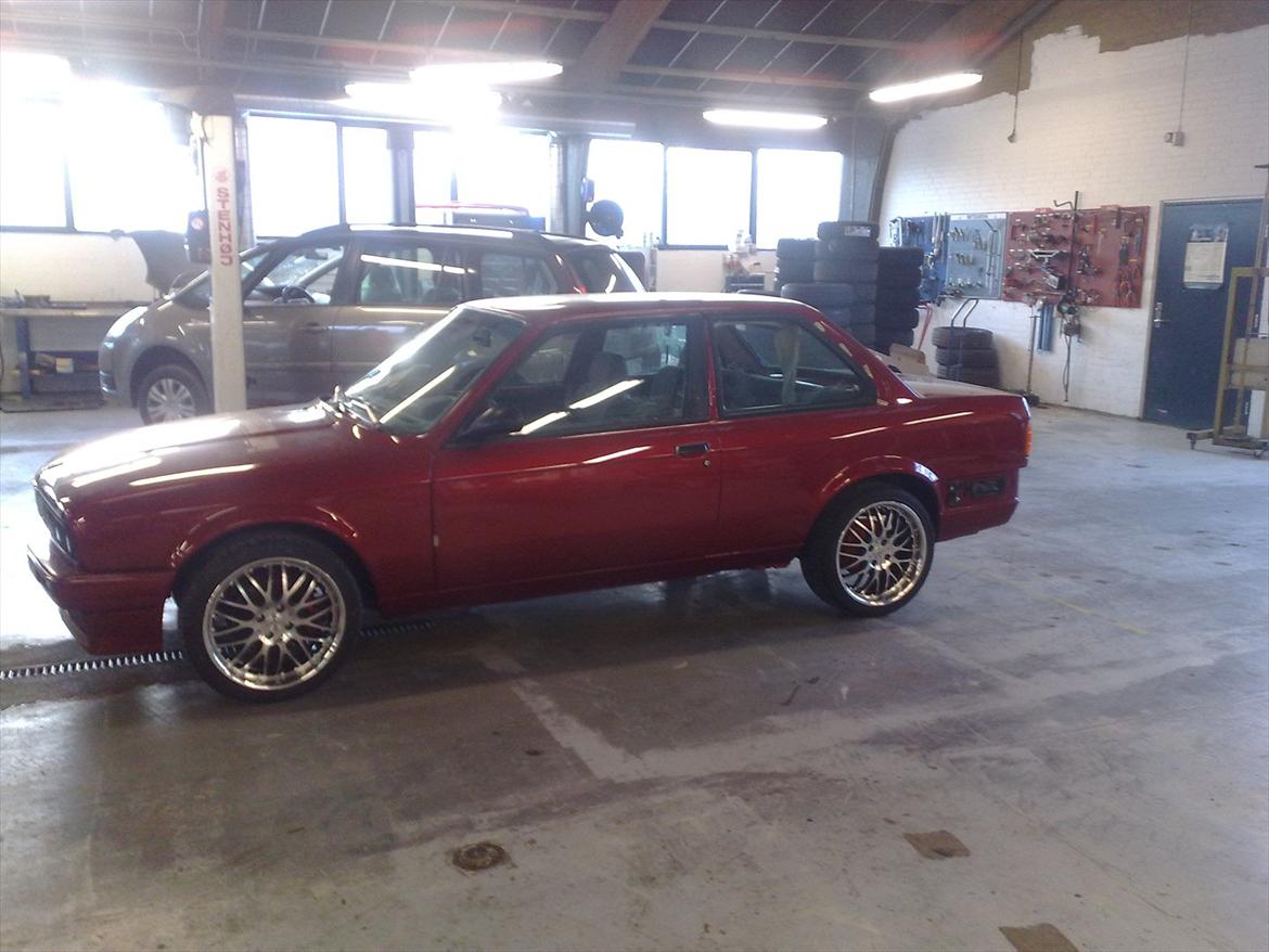 BMW 320i e30 Projekt billede 2