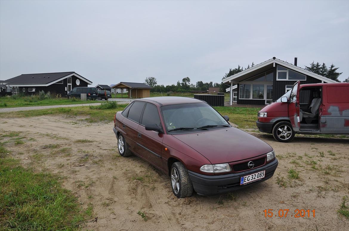Opel Astra F sedan 16v SOLGT billede 4