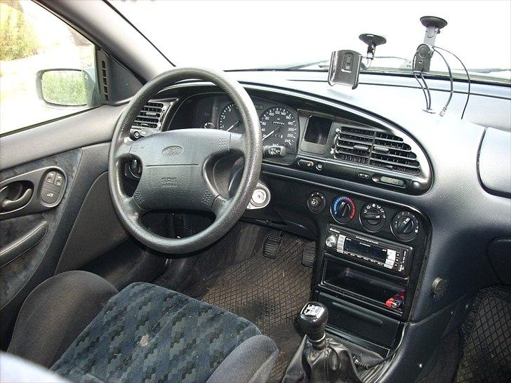 Ford mondeo 2,0 i  stc billede 15