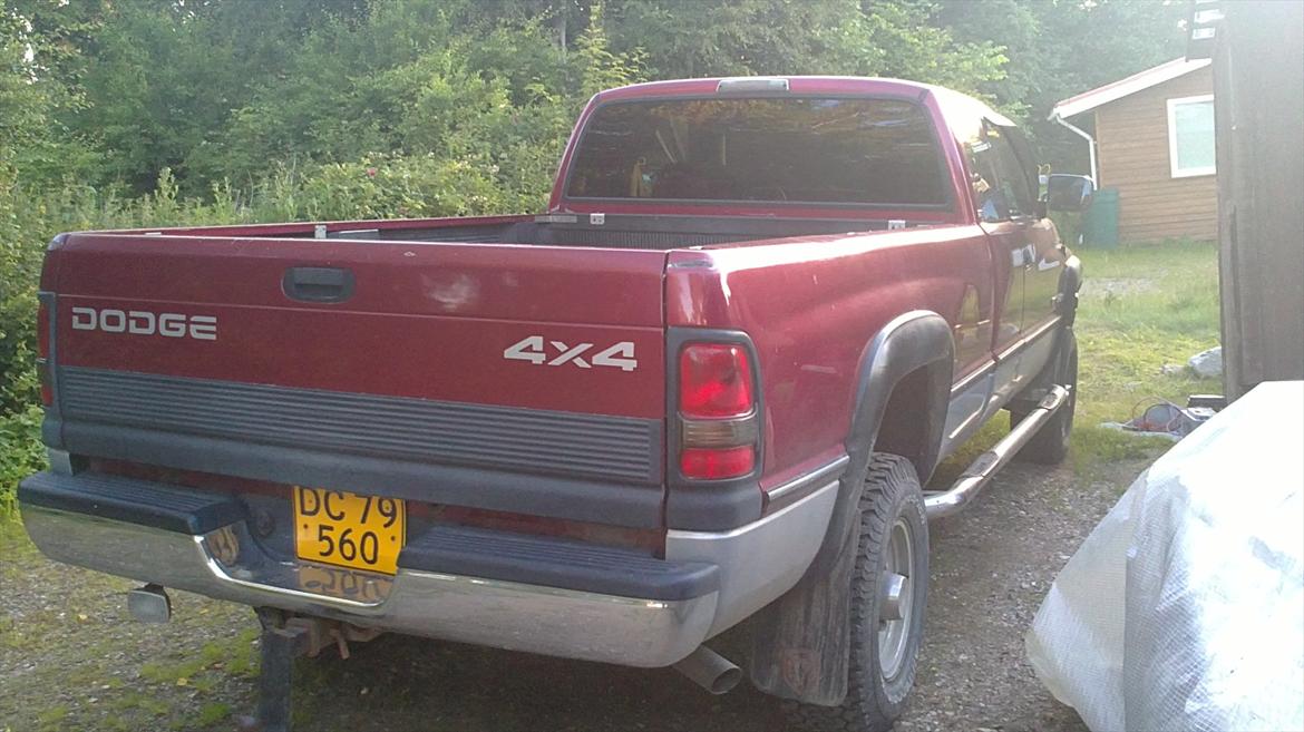 Dodge Ram 2500 SLT Laramie Ext Cab Longbed billede 2