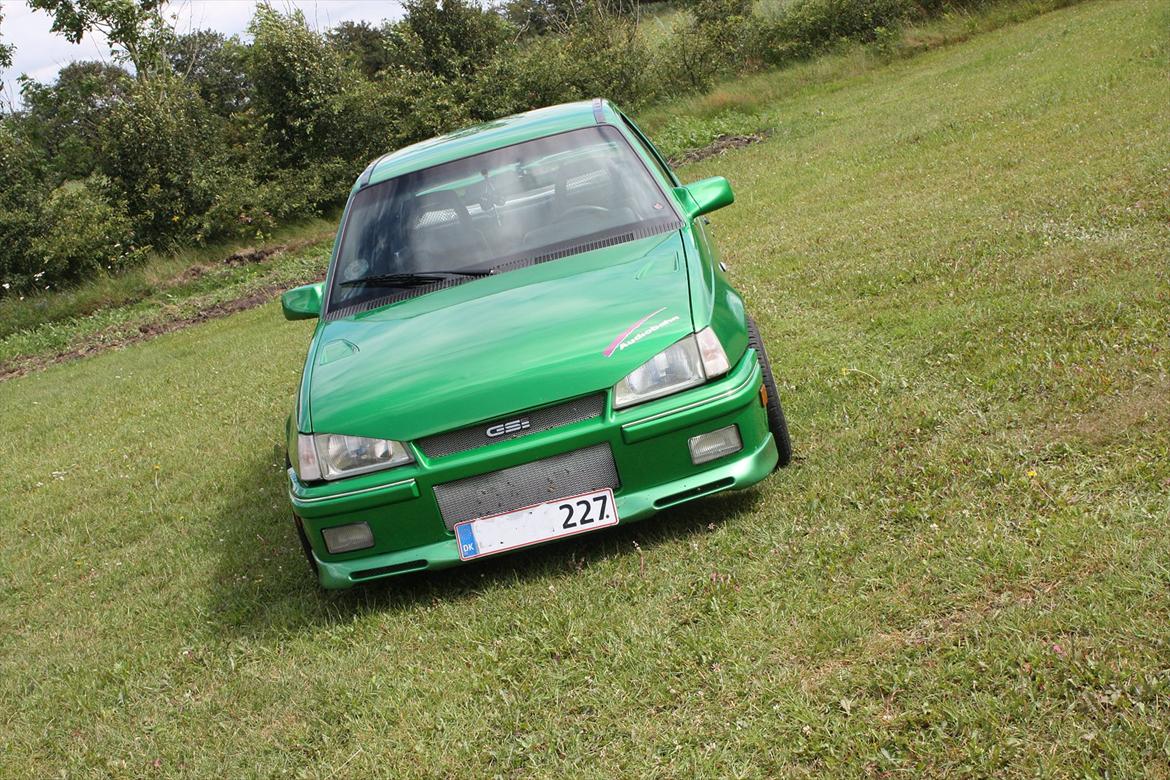 Opel Kadett E billede 1