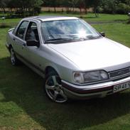 Ford Sierra 2.0i CLX (solgt til skrot)