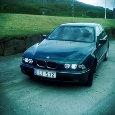BMW E39 540i