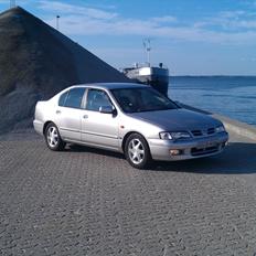 Nissan Primera p11 Mk II 2,0 SE Sedan