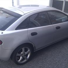 Mazda Mazda 323F BA 1.5i GLX