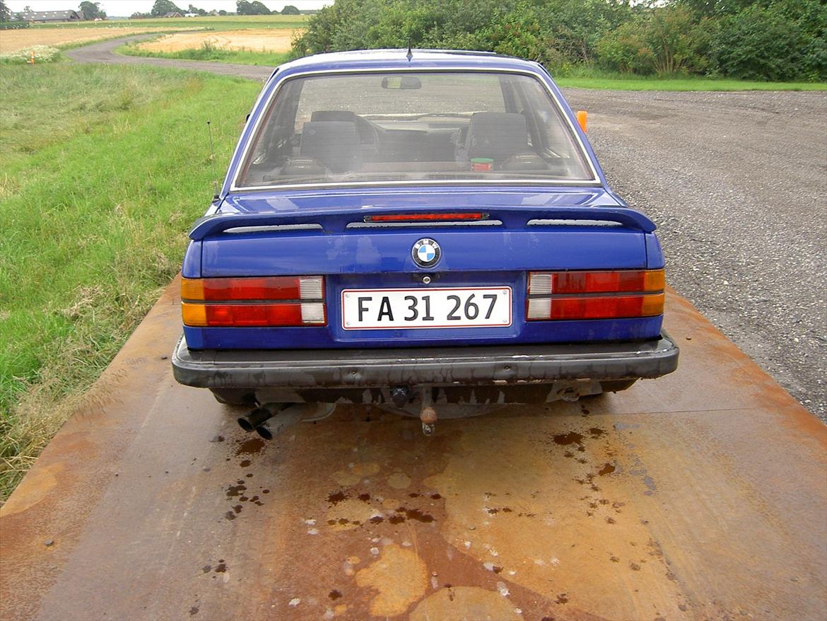 BMW e30 320i billede 5