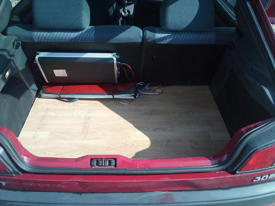 Peugeot 306 XR    SKROTTET!!! :-/ billede 11