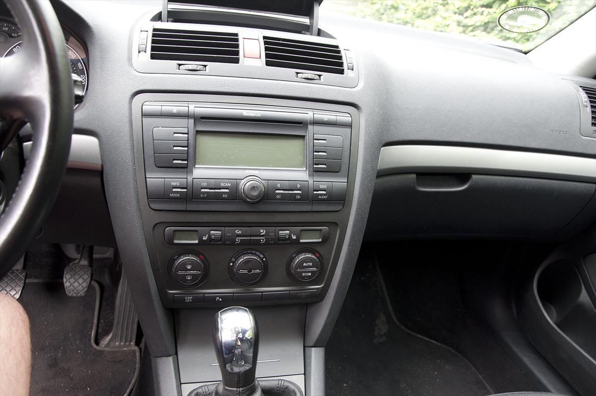 Skoda Octavia Combi Elegance 1.9TDI billede 2