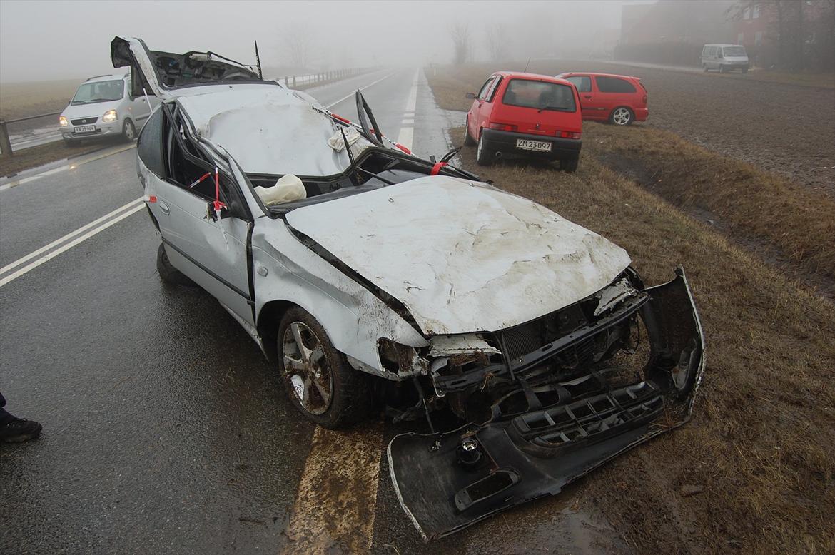 Toyota Corolla 1.6 16V XLi "Død" - http://www.bilgalleri.dk/alb_vis.aspx?AlbumID=62200

Fotoalbum af Corolla'en :-( billede 1