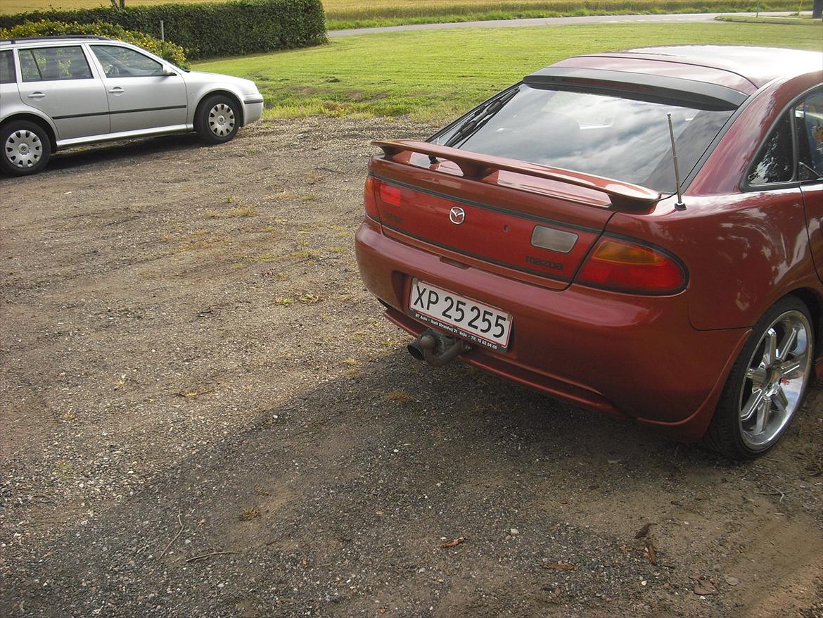 Mazda 323f billede 5