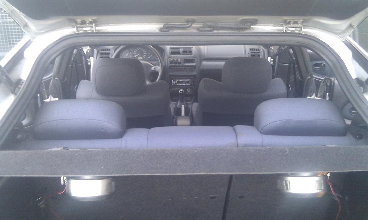 Mazda Mazda 323F BA 1.5i GLX - Inside billede 12