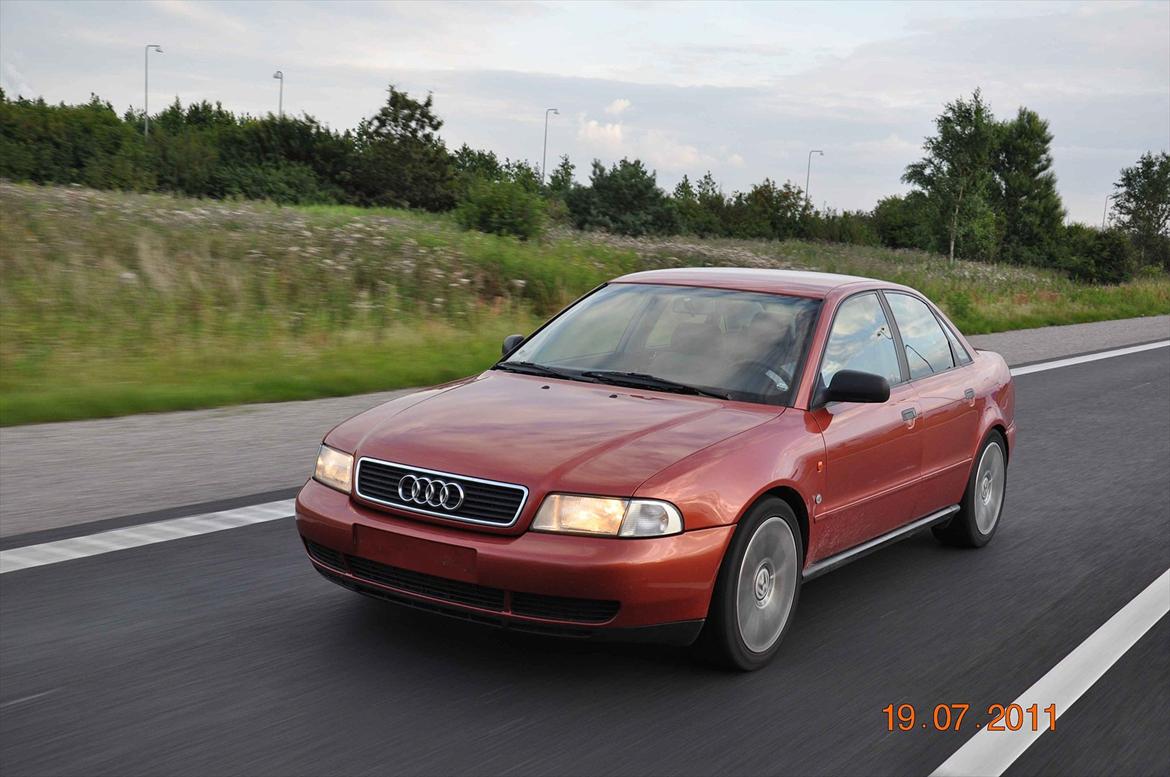 Audi A4 1,6 101 Hk (Solgt) billede 14