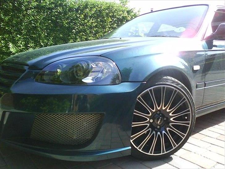 Honda - Civic 1.5 VTEC - 4 dørs billede 1