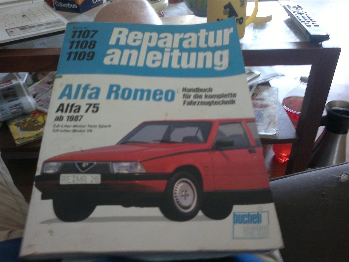 Alfa Romeo 75 billede 2