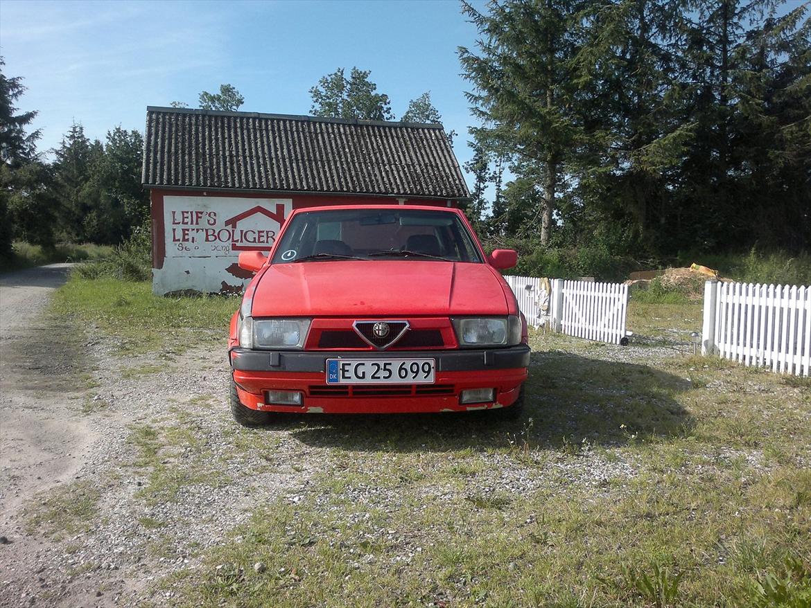 Alfa Romeo 75 billede 6