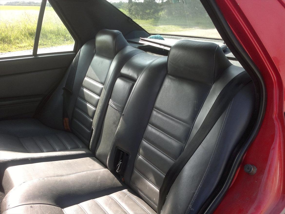 Alfa Romeo 75 billede 9