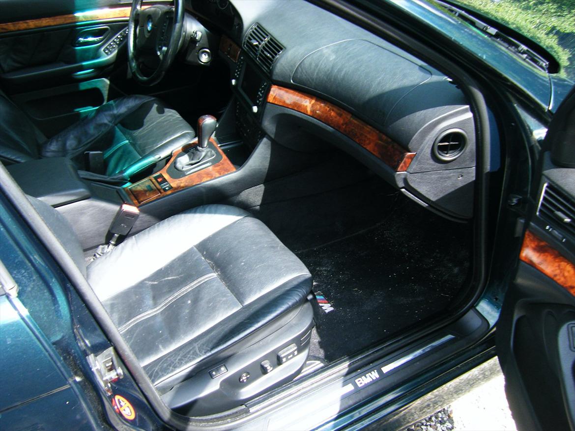 BMW 523 steptronic (død) billede 8