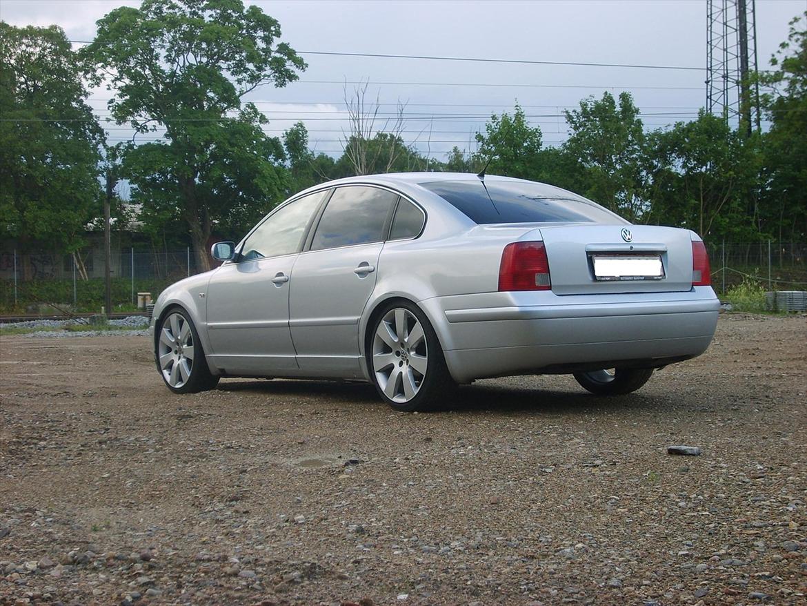 VW Passat limo SOLGT billede 7