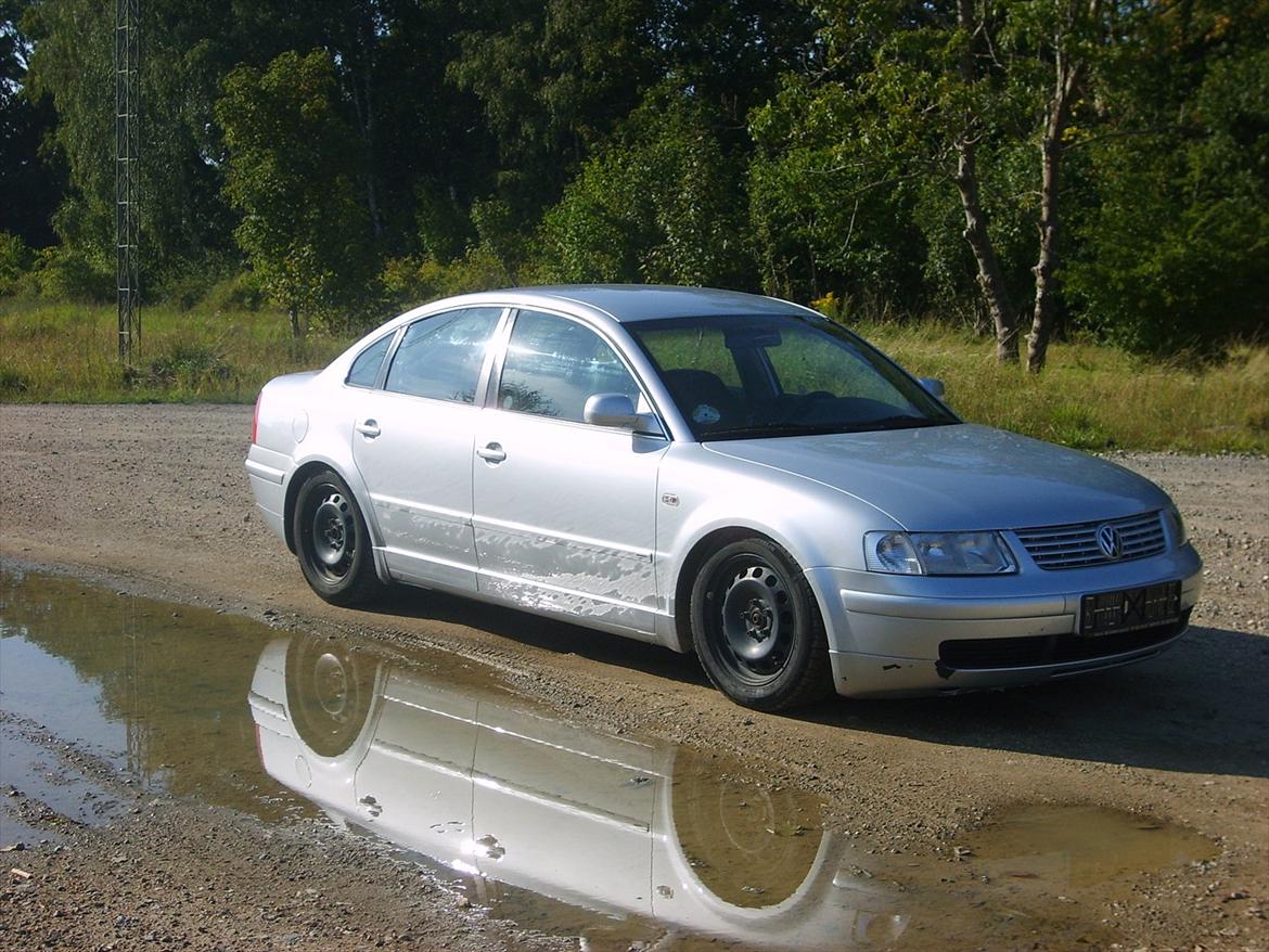 VW Passat limo SOLGT billede 10