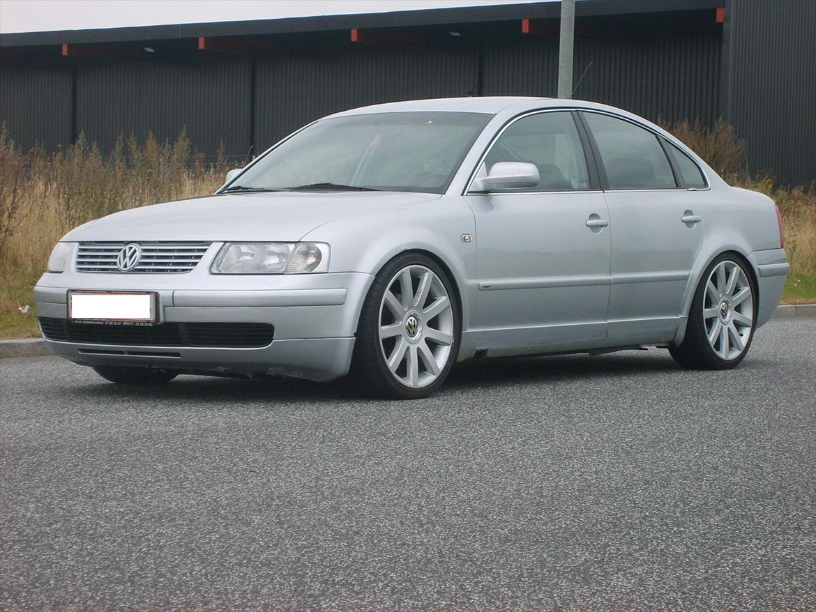 VW Passat limo SOLGT billede 12