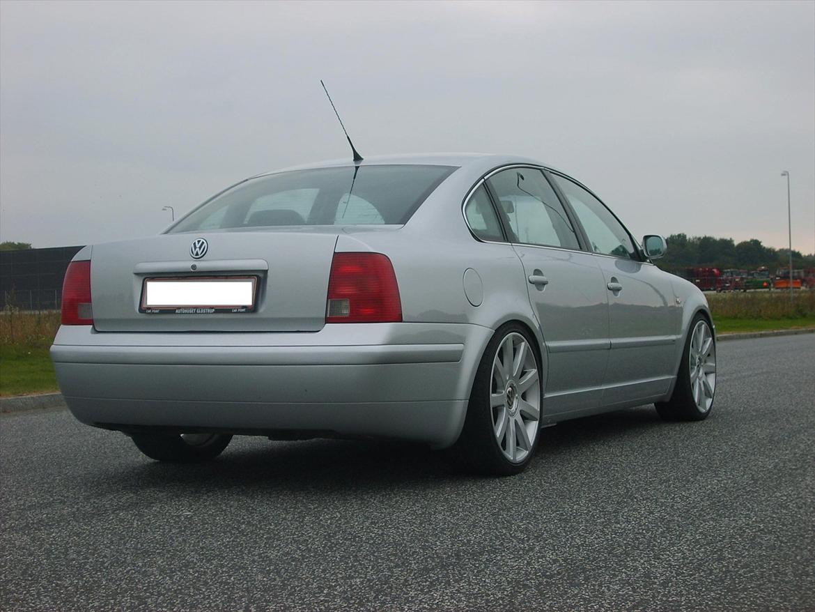 VW Passat limo SOLGT billede 13
