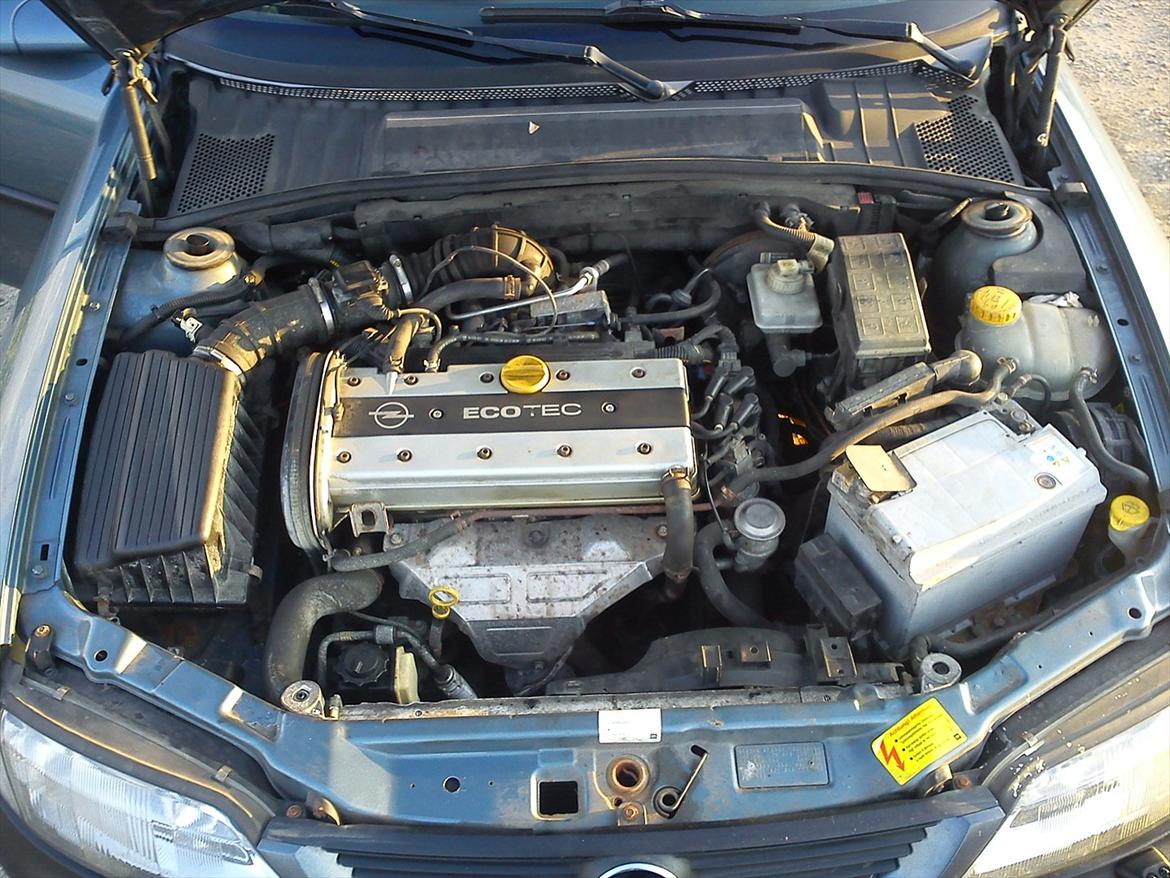 Opel vectra b 1,8 16v stationcar SOLGT billede 4