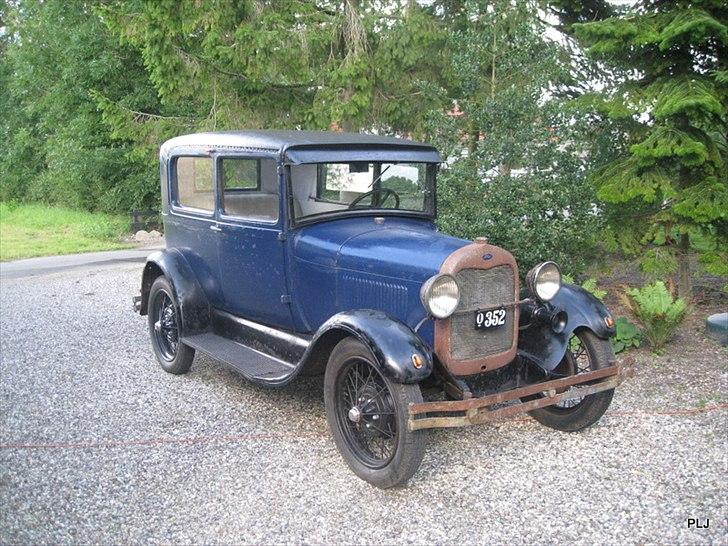 Ford A Tudor  Danmarks Ældste Model A - Her er den mont med det orig. nr som den fik d. 01.04.1928 i Svendborg politikreds. billede 6