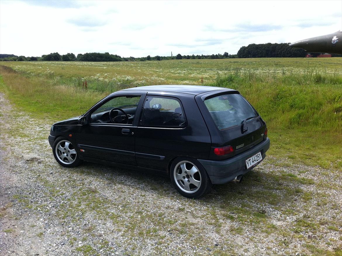 Renault Clio Mk 1. 1,4 "The Beast" "SOLGT" billede 8
