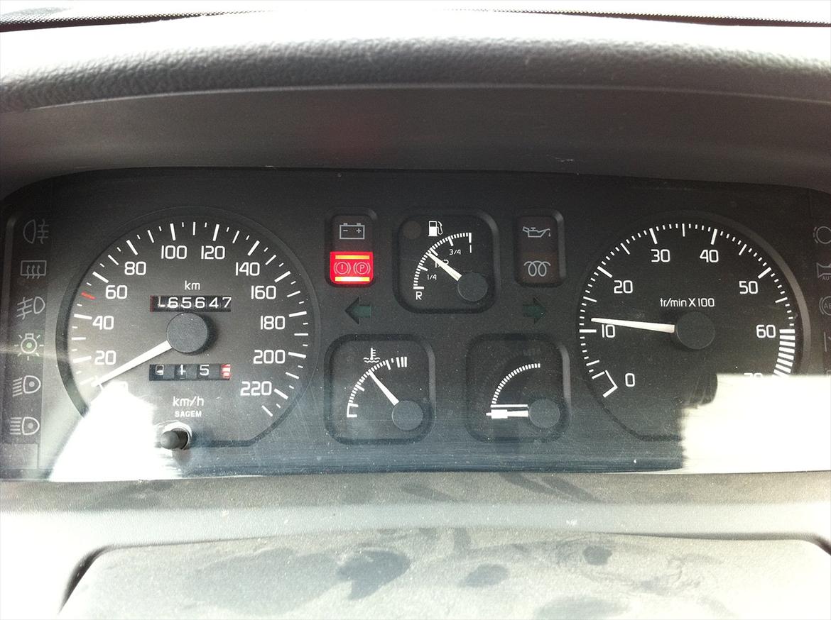 Renault Clio Mk 1. 1,4 "The Beast" "SOLGT" billede 14