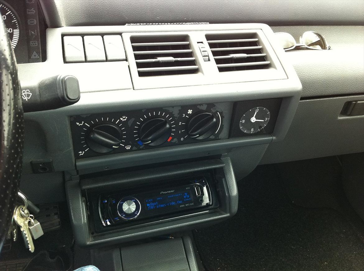 Renault Clio Mk 1. 1,4 "The Beast" "SOLGT" billede 15