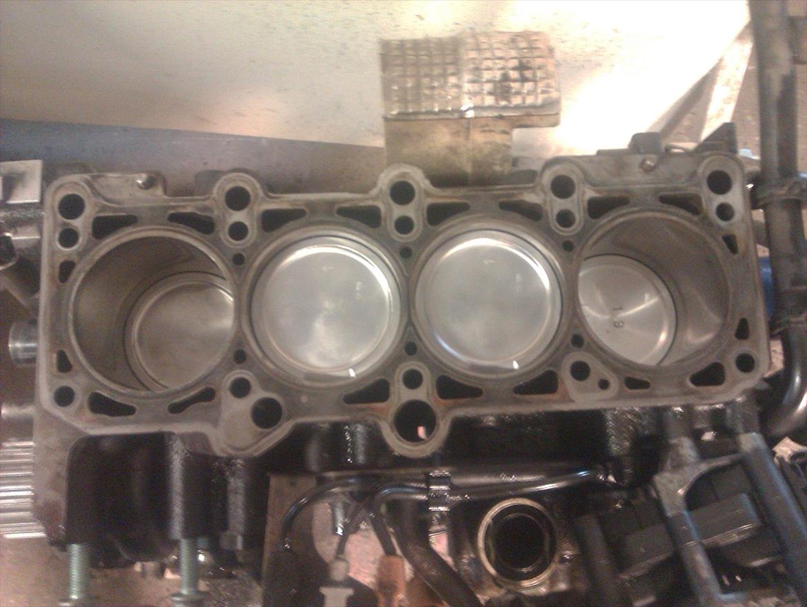 VW Golf 4  Nysynet d.10/9 billede 9