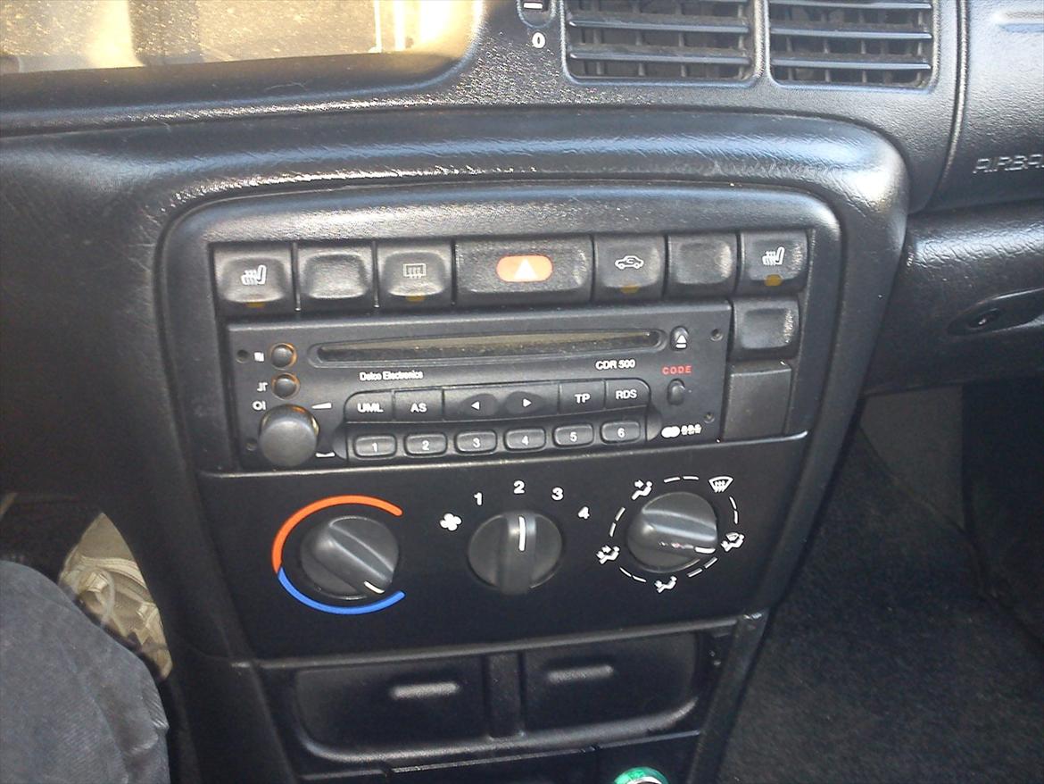 Opel vectra b 1,8 16v stationcar SOLGT billede 6