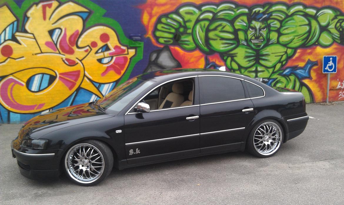 VW Passat 3B Limousine (solgt) billede 1