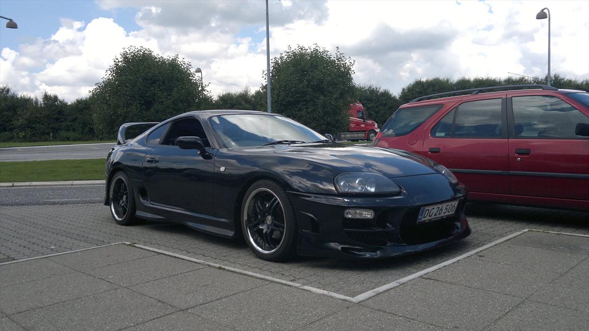 Toyota Supra mk4: SOLGT billede 1
