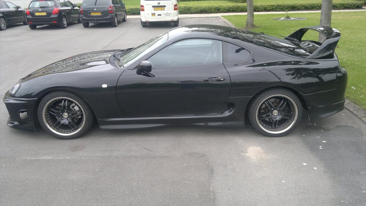 Toyota Supra mk4: SOLGT billede 9