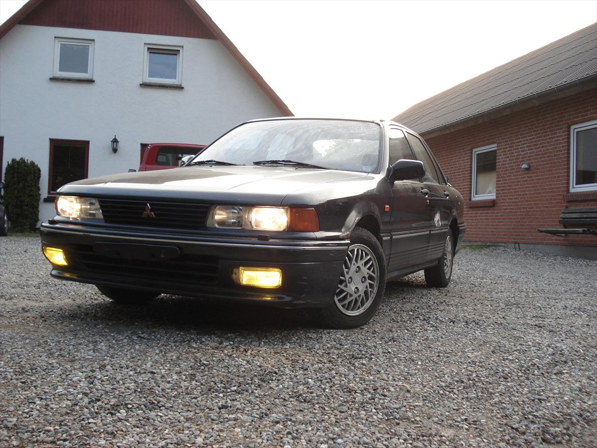 Mitsubishi Galant billede 1