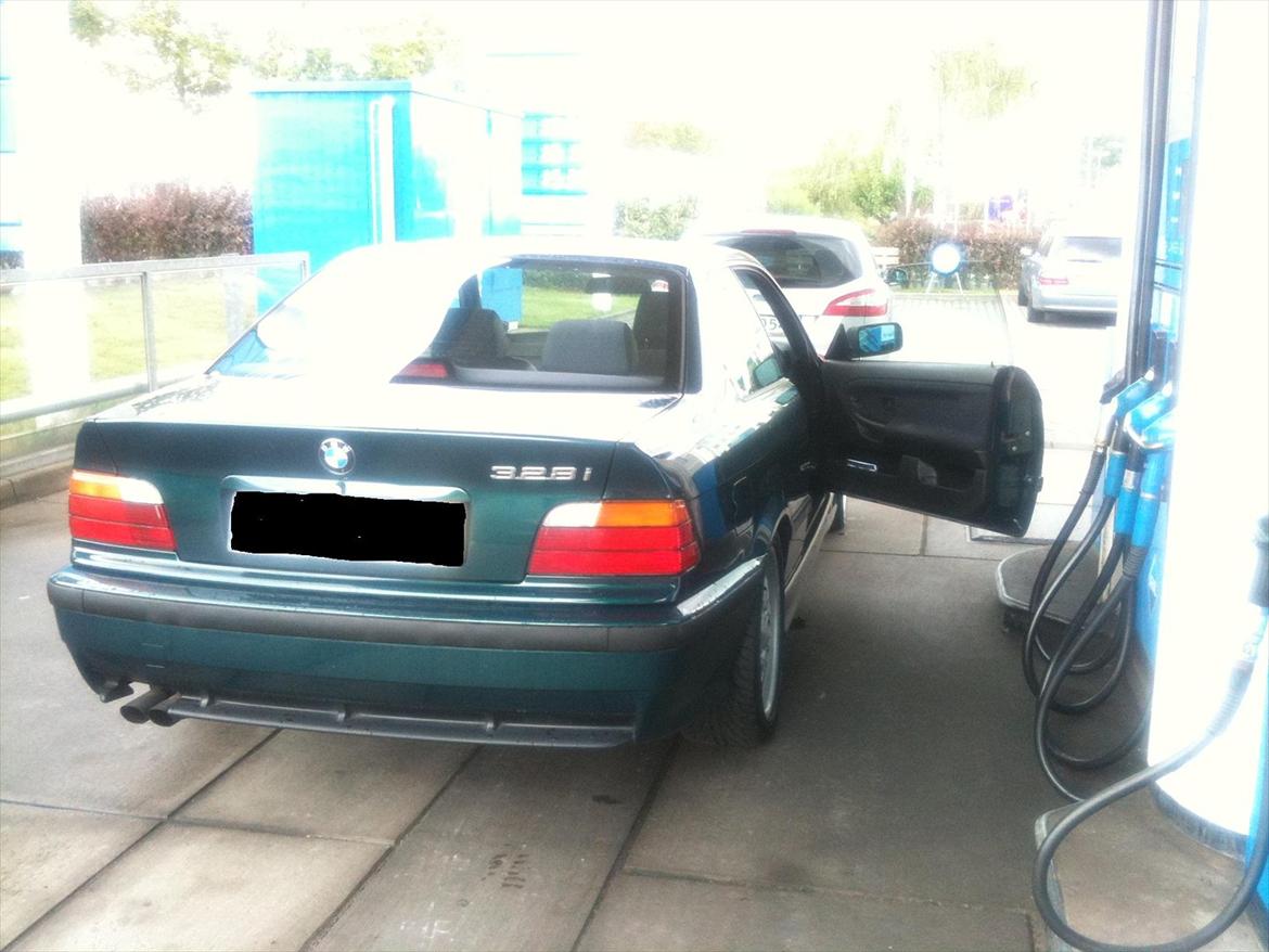 BMW E36 328i Coupé Drift Solgt - Så er der tanket op, klar til at sætte kursen imod danmark billede 14