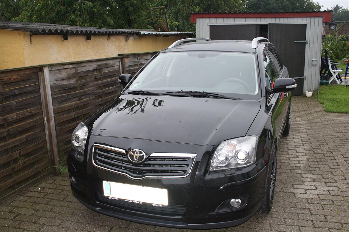 Toyota Avensis - SOL billede 1