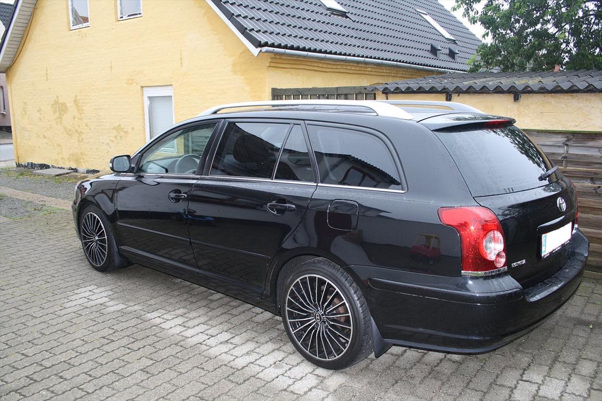 Toyota Avensis - SOL billede 2