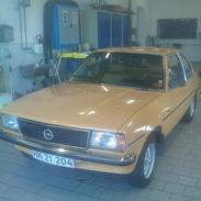 Opel Ascona B