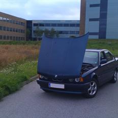 BMW e34 525ia