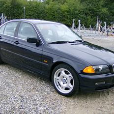 BMW 328 i