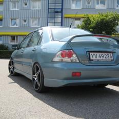 Mitsubishi Lancer *DØD*