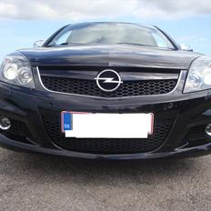 Opel Vectra 2.8T OPC