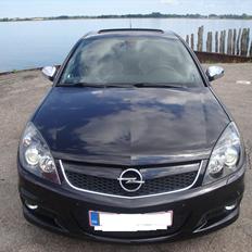 Opel Vectra 2.8T OPC