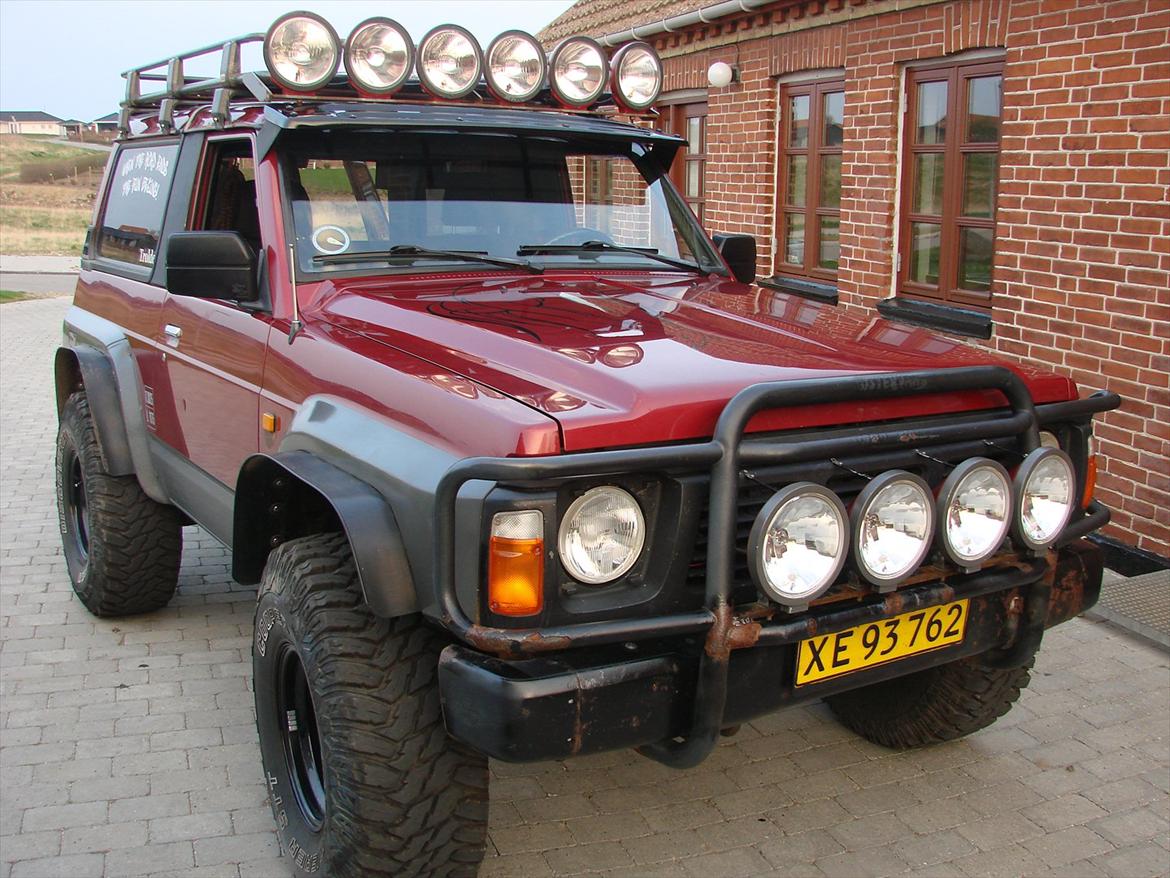 Nissan Patrol GR TDI (LYGTEN) - tør du blænde mig? det fedt med alt det lys, der aldrig en eller anden idiot der køre med langt lys når de ser alle mine lygter :D lyser vejen op ca 1,5 km frem+ kanterne 100 meter til hver side billede 1