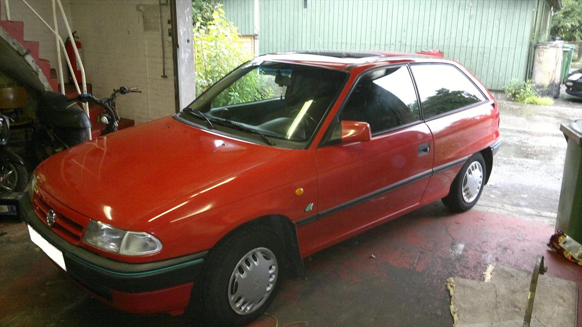 Opel Astra F NZ - Efter Polering!!! billede 6