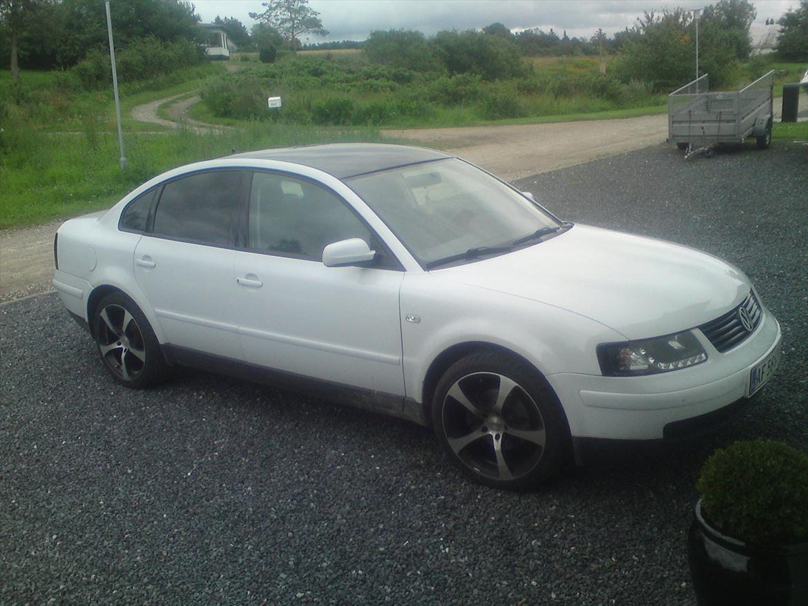 VW Passat 3B 1,6 **SOLGT** billede 1