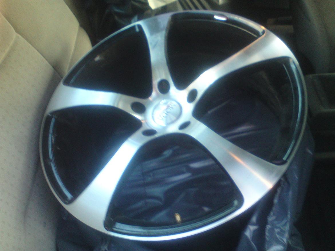 VW Passat 3B 1,6 **SOLGT** billede 4