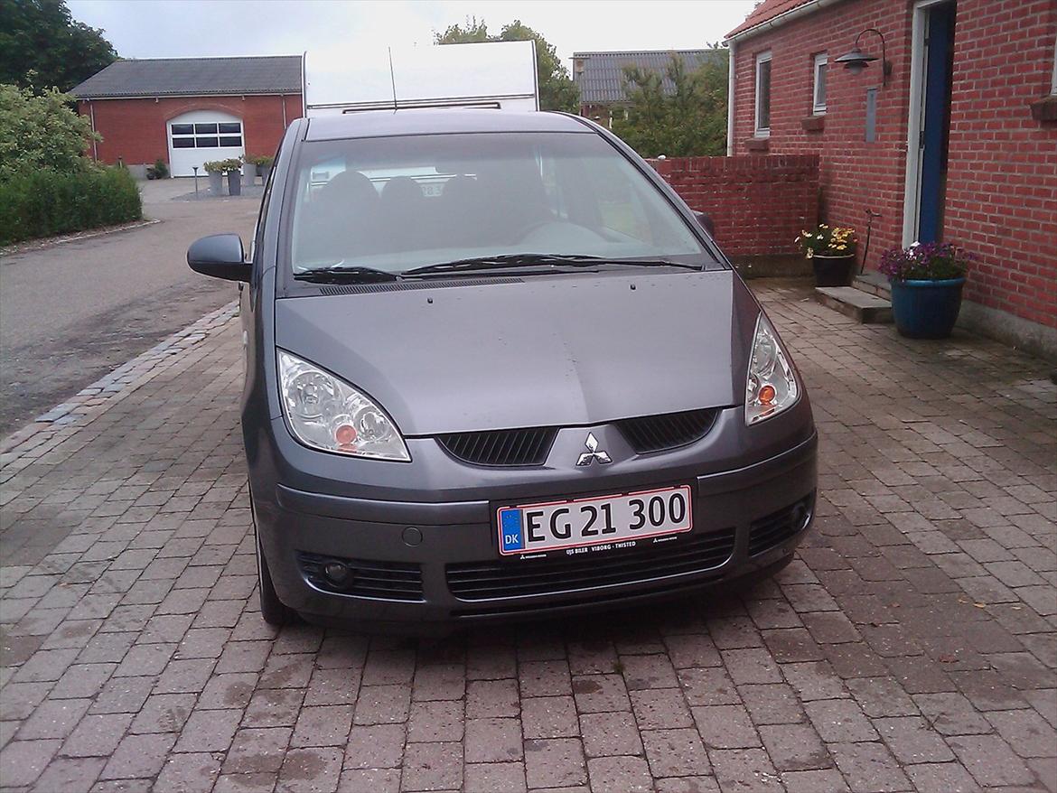 Mitsubishi colt 1.5 solgt billede 2